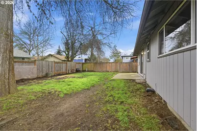 3705 Peppertree Dr, Eugene, OR 97402 - Photo 34