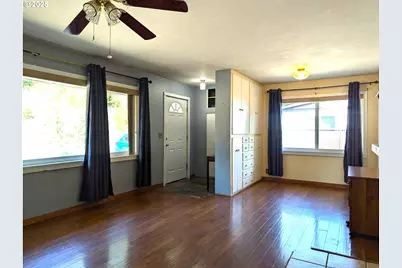 47880 W 2nd St, Oakridge, OR 97463 - Photo 4