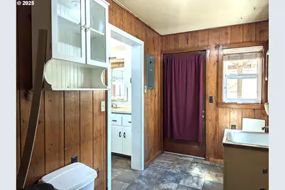 47880 W 2nd St, Oakridge, OR 97463 - Photo 12