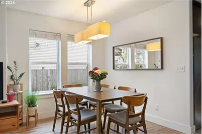 8324 N Johnswood Dr, Portland, OR 97203 - Photo 12