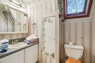 204 NE 108th St, Vancouver, WA 98685 - Photo 12