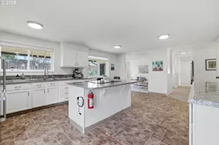 939 Hazelwood Dr, Oregon City, OR 97045 - Photo 14