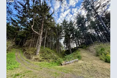 88300 Pacific Surf Ln, Bandon, OR 97411 - Photo 14
