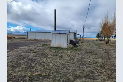 91497 Christmas Valley Hwy, Christmas Valley, OR 97641 - Photo 26