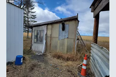 91497 Christmas Valley Hwy, Christmas Valley, OR 97641 - Photo 22