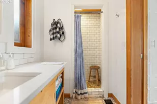 240 W 6th St, Cannon Beach, OR 97110 - Photo 18