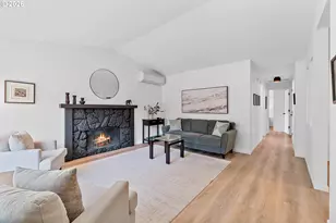 5029 SW Coronado St, Portland, OR 97219 - Photo 8