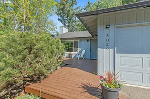5029 SW Coronado St, Portland, OR 97219 - Photo 4