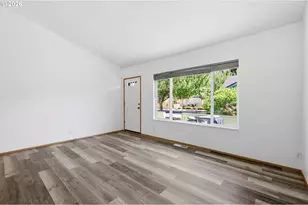 5530 E St, Springfield, OR 97478 - Photo 12