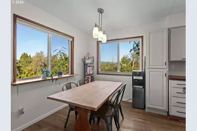 15031 NE Rose Pkwy, Portland, OR 97230 - Photo 12