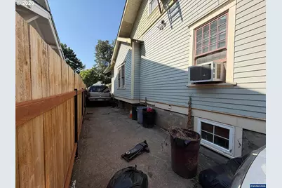 1339 3rd St, Salem, OR 97304 - Photo 4