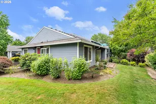 10935 SW Meadowbrook Dr, Portland, OR 97224 - Photo 20