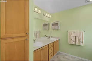 20496 Noble Ln, West Linn, OR 97068 - Photo 24