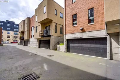 1716 NW Riverscape St, Portland, OR 97209 - Photo 40