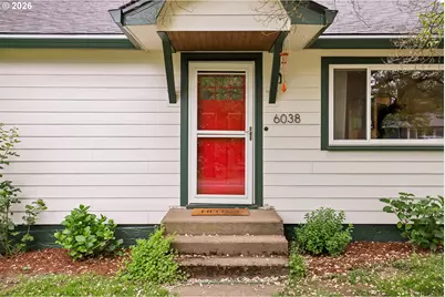 6038 SE 124th Ave, Portland, OR 97236 - Photo 4