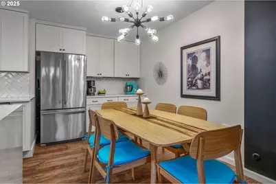 2393 SW Park Pl #113, Portland, OR 97205 - Photo 10