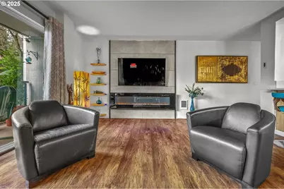 2393 SW Park Pl #113, Portland, OR 97205 - Photo 12