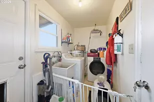 1432 Modoc St, Springfield, OR 97477 - Photo 22