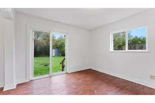 925 Crocker St, Coos Bay, OR 97420 - Photo 8