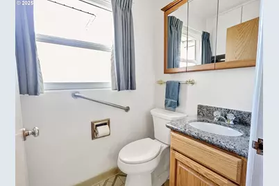 2116 Cascade Way, Longview, WA 98632 - Photo 16