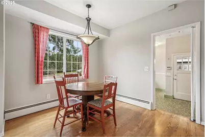 12183 SW Plantation Ter, Portland, OR 97223 - Photo 8