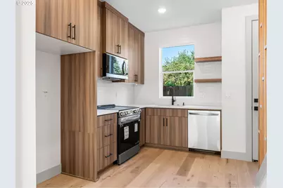 2067 SE Harold St #8, Portland, OR 97202 - Photo 4