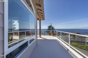 30 SW Heilberg St, Depoe Bay, OR 97341 - Photo 8