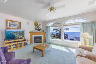 30 SW Heilberg St, Depoe Bay, OR 97341 - Photo 12