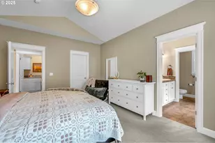 8803 SW 51st Ave, Portland, OR 97219 - Photo 16