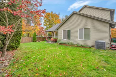 8803 SW 51st Ave, Portland, OR 97219 - Photo 36