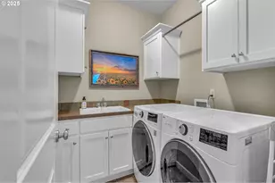 8803 SW 51st Ave, Portland, OR 97219 - Photo 20