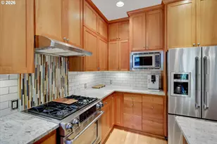 5921 S Kelly Ave, Portland, OR 97239 - Photo 18