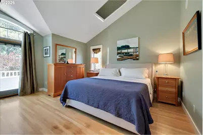 5921 S Kelly Ave, Portland, OR 97239 - Photo 24