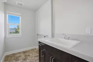 1053 NE 16th Ave, Canby, OR 97013 - Photo 40