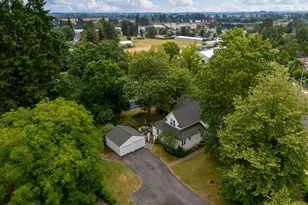 580 SW 9th St, Dundee, OR 97115 - Photo 36