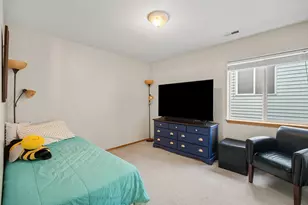 12190 SW Hollow Ln, Tigard, OR 97140 - Photo 32