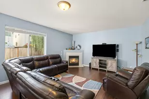 12190 SW Hollow Ln, Tigard, OR 97140 - Photo 18