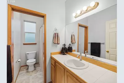 12190 SW Hollow Ln, Tigard, OR 97140 - Photo 20