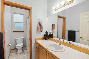 12190 SW Hollow Ln, Tigard, OR 97140 - Photo 20