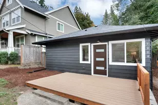 7224 SW 3rd Ave, Portland, OR 97219 - Photo 4