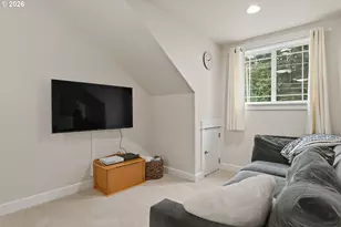 8145 SW 57th Ave, Portland, OR 97219 - Photo 28