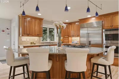 8145 SW 57th Ave, Portland, OR 97219 - Photo 12