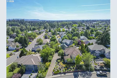 1250 NW Meadows Dr, McMinnville, OR 97128 - Photo 10