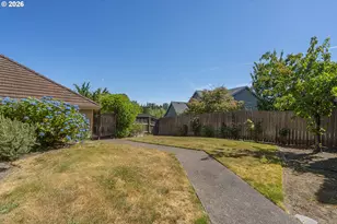 1250 NW Meadows Dr, McMinnville, OR 97128 - Photo 6