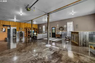 60625 Three Point Rd, Canyon City, OR 97820 - Photo 10