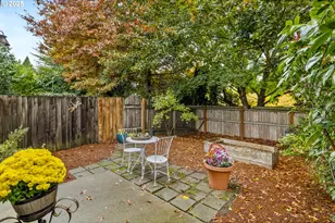 4909 NE Holman St, Portland, OR 97218 - Photo 18