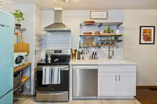 4909 NE Holman St, Portland, OR 97218 - Photo 6