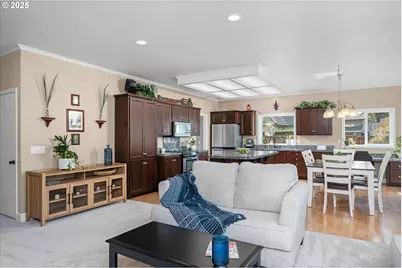 3387 Winchester Way, Eugene, OR 97401 - Photo 16