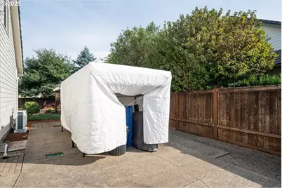 3387 Winchester Way, Eugene, OR 97401 - Photo 32