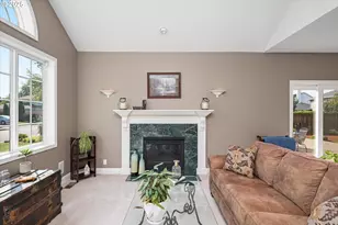 3387 Winchester Way, Eugene, OR 97401 - Photo 6